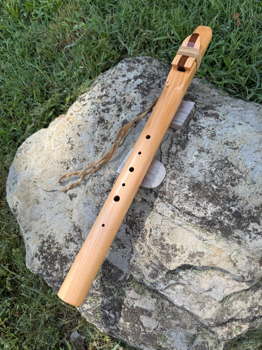 Native American Style 7 Hole Flute | Hijaz Scale | key of E | 440 Htz.